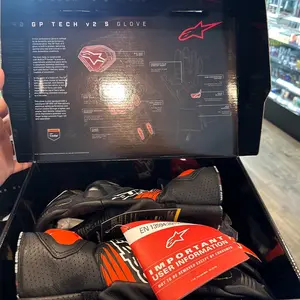Alpinestars gp tech v2 s glove size XL