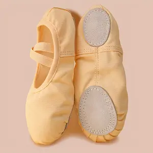 Christmas girls' dance shoes, suitable all seasons, soft-soled dance shoes boys and children, ballet shoes, yoga practice shoes, breathable cowhide sole, non-slip