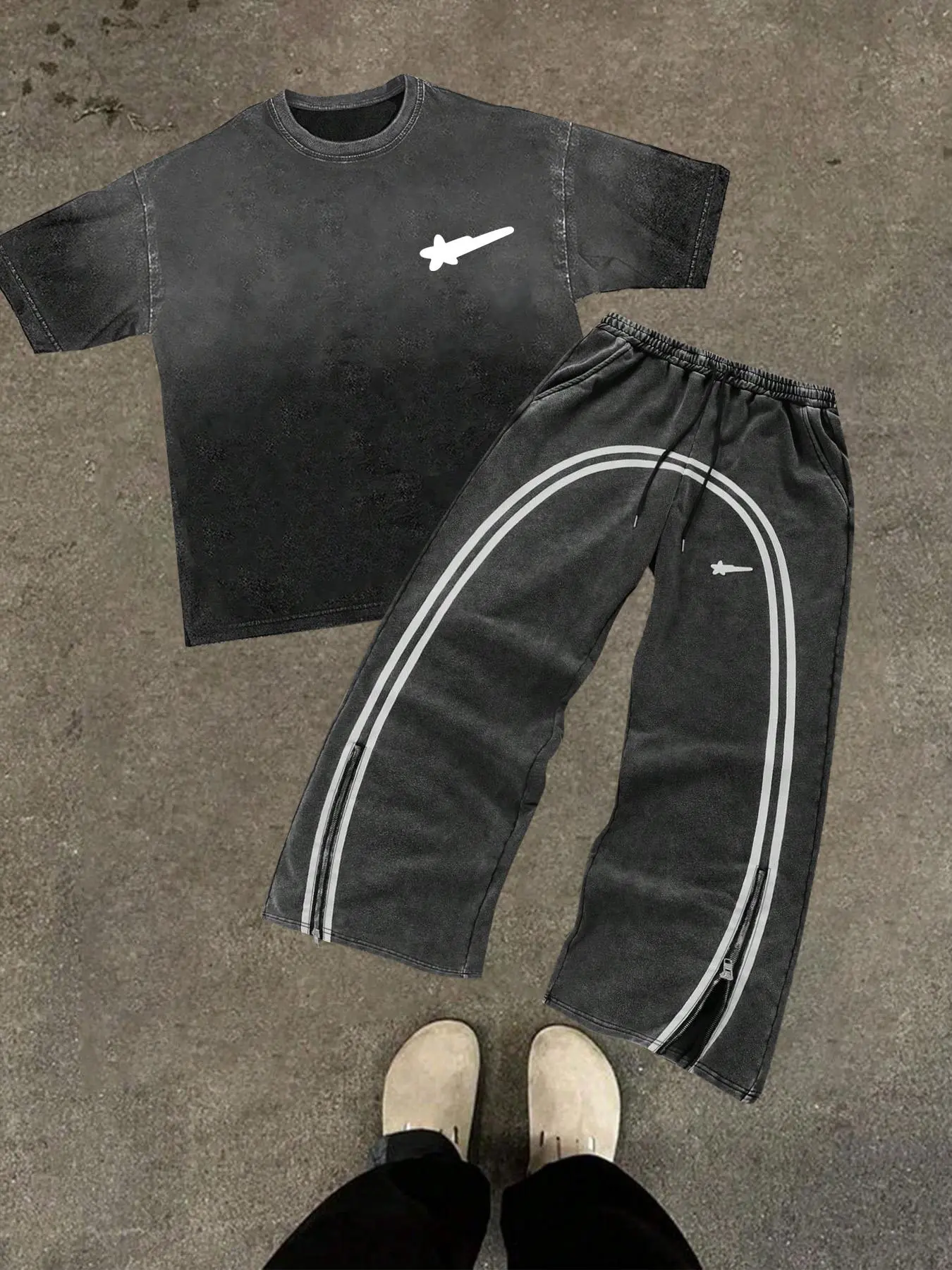 Men's Star Print Tee & Tracksuit Pants Set, Regular Fit Casual Fashion Cozy Round Neck Short Sleeve T-shirt & Pocket Sweatpants, Men Two-piece Outfits for Daily Wear Clothes