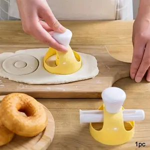 Donut Shaped Cake Mold with Dipping Tong Set (2pcs/1 Set), Reusable Donut Cake Mold with Clip, Kitchen DIY Handy Cake Baking Tool