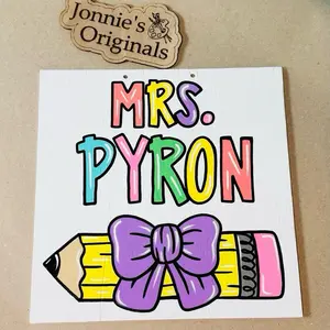 Jonnie’s Originals - Personalized Door Hanger for Teachers - Hand Painted Wooden Sign with Custom Name - Classroom Decor for Back to School