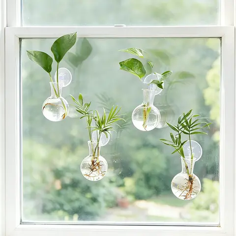 4/6 Pcs Glass Plant Propagation Station Wall Planters with Suction Cups, No-Drill Hanging Hydroponic Terrariums, Water Bulb Vases for Plant Cuttings, Housewarming Gifts for Plant Lovers