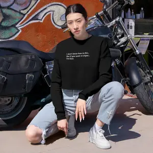 I don't know how to flirt.- Women's Cropped Sweatshirt