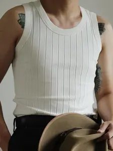 Men's Knit Vest, Summer Casual Sleeveless Round Neck Fitted Sweater, Plain Pattern, Moderate Fabric Thickness, Perfect for Layering or Wear Alone