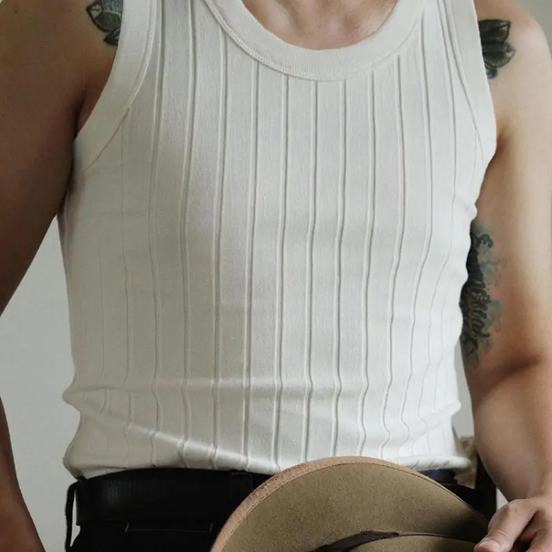 Men's Knit Vest, Summer Casual Sleeveless Round Neck Fitted Sweater Tops, Plain Pattern, Moderate Fabric Thickness, Perfect for Layering or Wear Alone