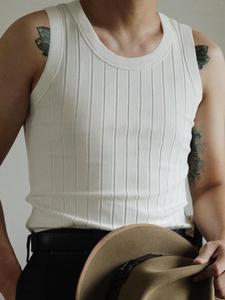 men's regular fit plain sleeveless round neck knit vest, comfort crewneck sweater tank top for summer, summer clothes 2025, men's knitwear for daily streetwear, casual menswear, sleeveless summer clothes, trendy clothes