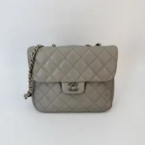 Pre-owned CHANEL caviar Shoulder Bags Quilted Medium Urban Companion Flap Grey