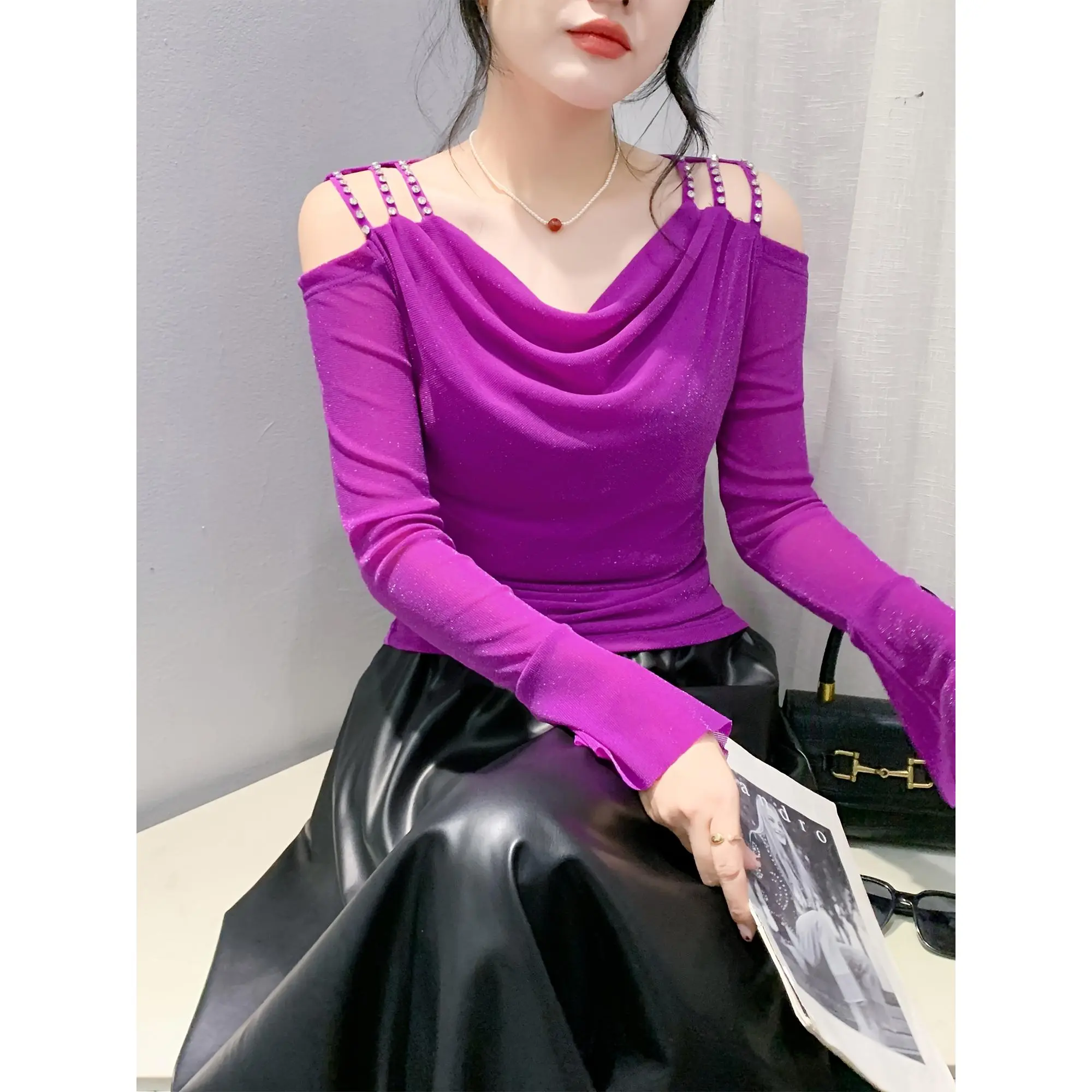 Women's Sexy Cowl Neck Long Sleeve Rhinestone T-Shirt, Polyester Knit Fabric, Solid Color, Regular Fit, Longsleeves Full Sleeves Tops for Spring/Fall, Tshirt, Rhinestone Detail