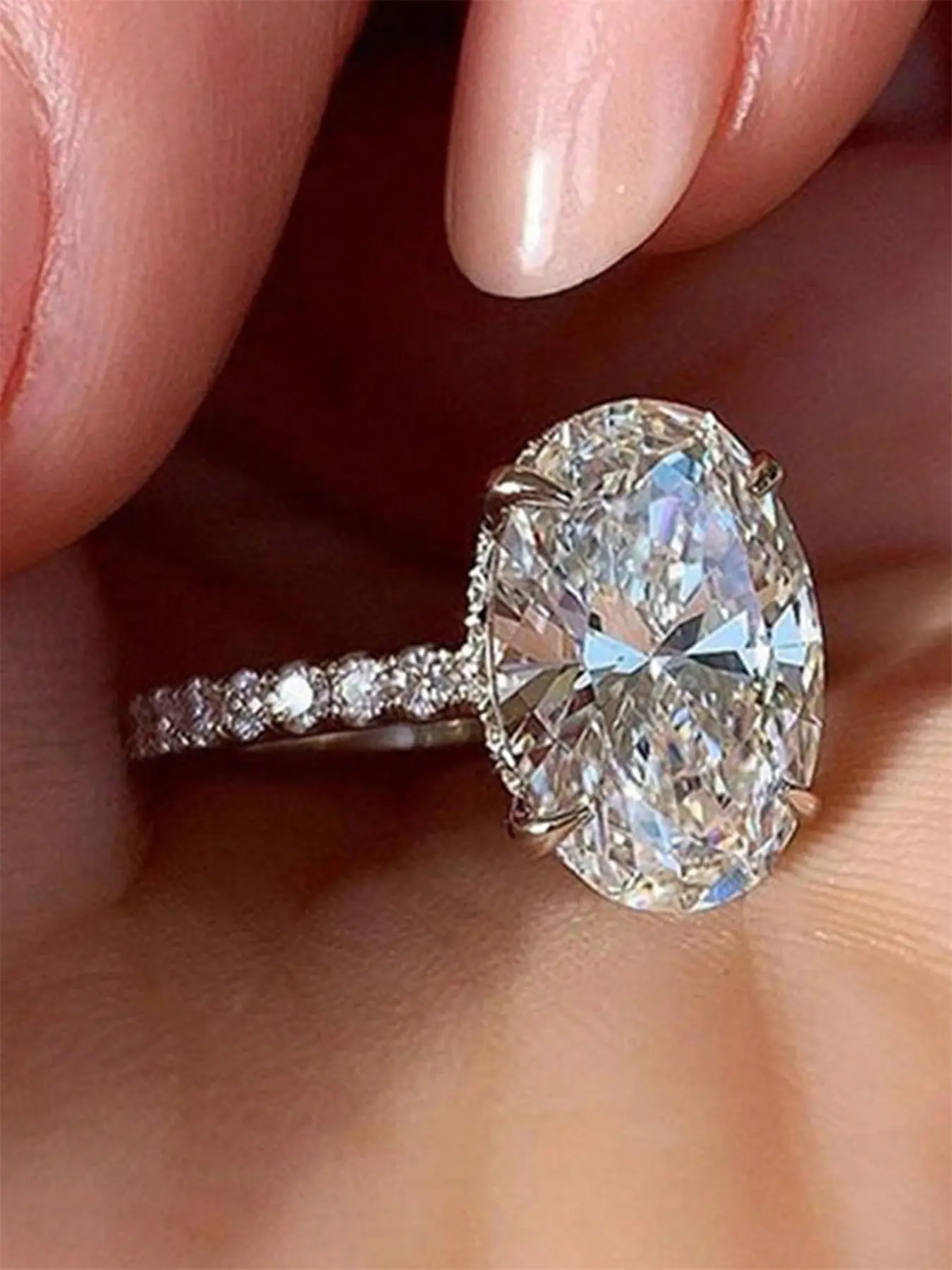 1 PC Glamorous Cubic Zirconia Solitaire Engagement Ring For Women Wedding Engagement Valentine's Day Party Gift