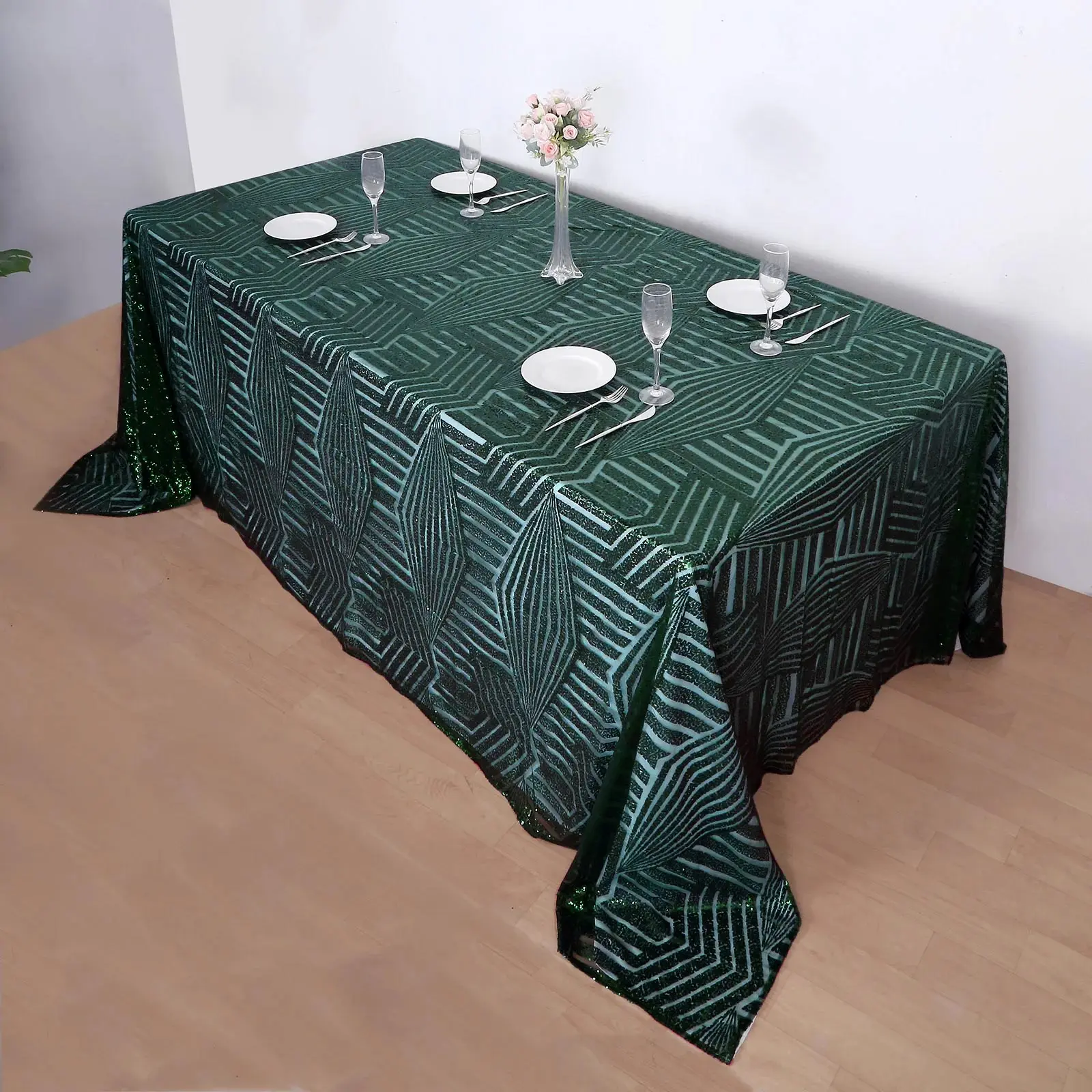 90"x132" Hunter Emerald Green Seamless Diamond Sequin Rectangular Tablecloth