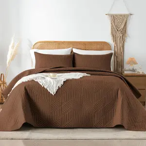 Twin Quilt Set, Brown Lightweight Reversible Bedspread for All Seasons, Soft Modern Microfiber Geometric Coverlet for Kids or Guest Bedroom (1 Quilt, 1 Pillow Sham)