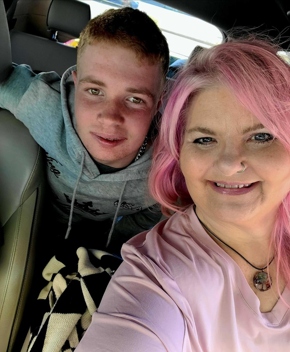 Item: Black/ Dawn Pink/ Light Grey, 2XL