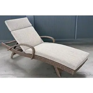 Laguna Heights Chaise Lounge with Cushion