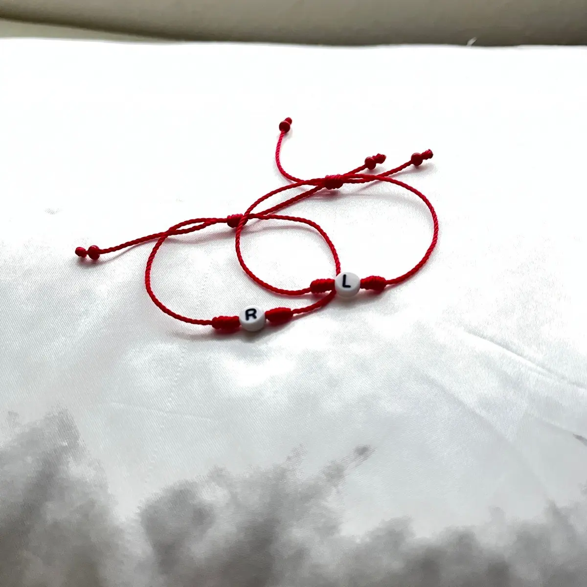 Pulseras de Hilo Rojo with Personalized Initials - Vibrant Red, Simple Design, Unisex Bracelet for Daily Wear