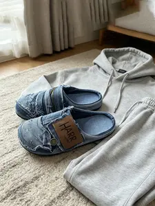 Hole Design Trendy Men's Shoes, Versatile Sports Slippers for Daily Use, Retro Style Denim Sandals with Toe Caps, Comfortable Half Slippers