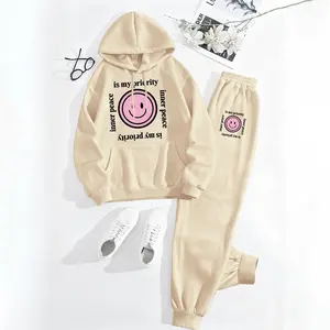 Women's "Smiley Face" Print Hooded Sweatshirt And Drawstring Sweatpants Set, A Casual Sportswear Outfit Consisting Of A Long-Sleeved Hooded Sweatshirt And Long Pants, Suitable For Autumn And Winter Wear.