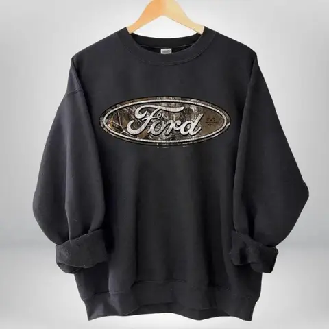 Women's Retro Camo Pullover Sweatshirt - Vintage American Pickup Truck Graphic, Retro Mechanic Garage Style, Classic Automotive Print, All-Season Wear, Loose-Fit, Multi-Size, Gifts for Him