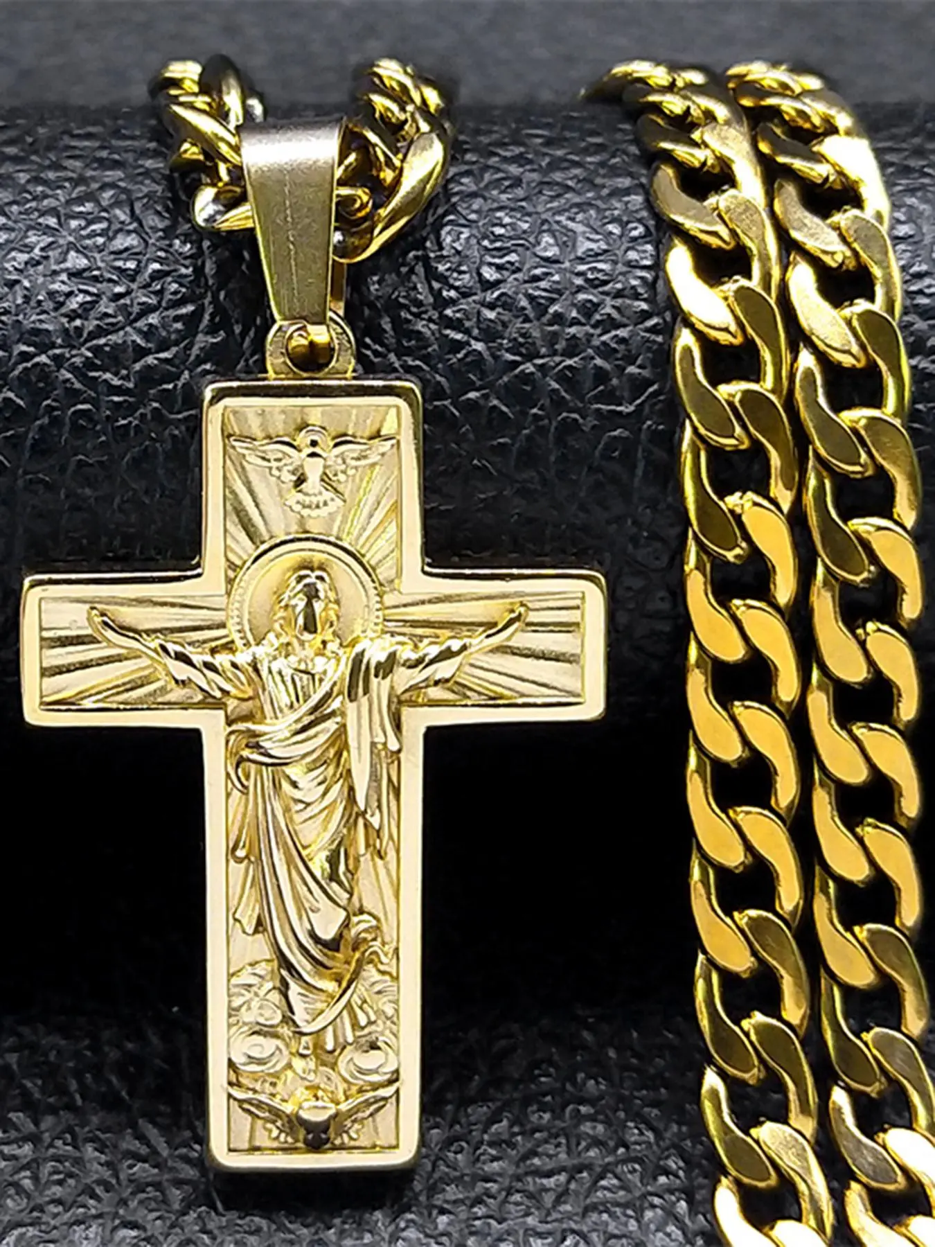 Stainless Steel Cross Jesus Graphic Design Pendant Necklace, Hip Hop Cuban Link Chain Religious Crucifix Necklace for Men, Fashion Jewelry for Party, Religious Jewelry Gift, Daily Decor Gothic Cross, Cross Necklaces