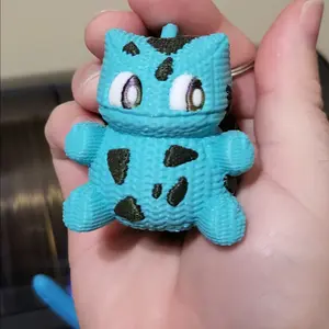 Knitted Bulbasaur keychain