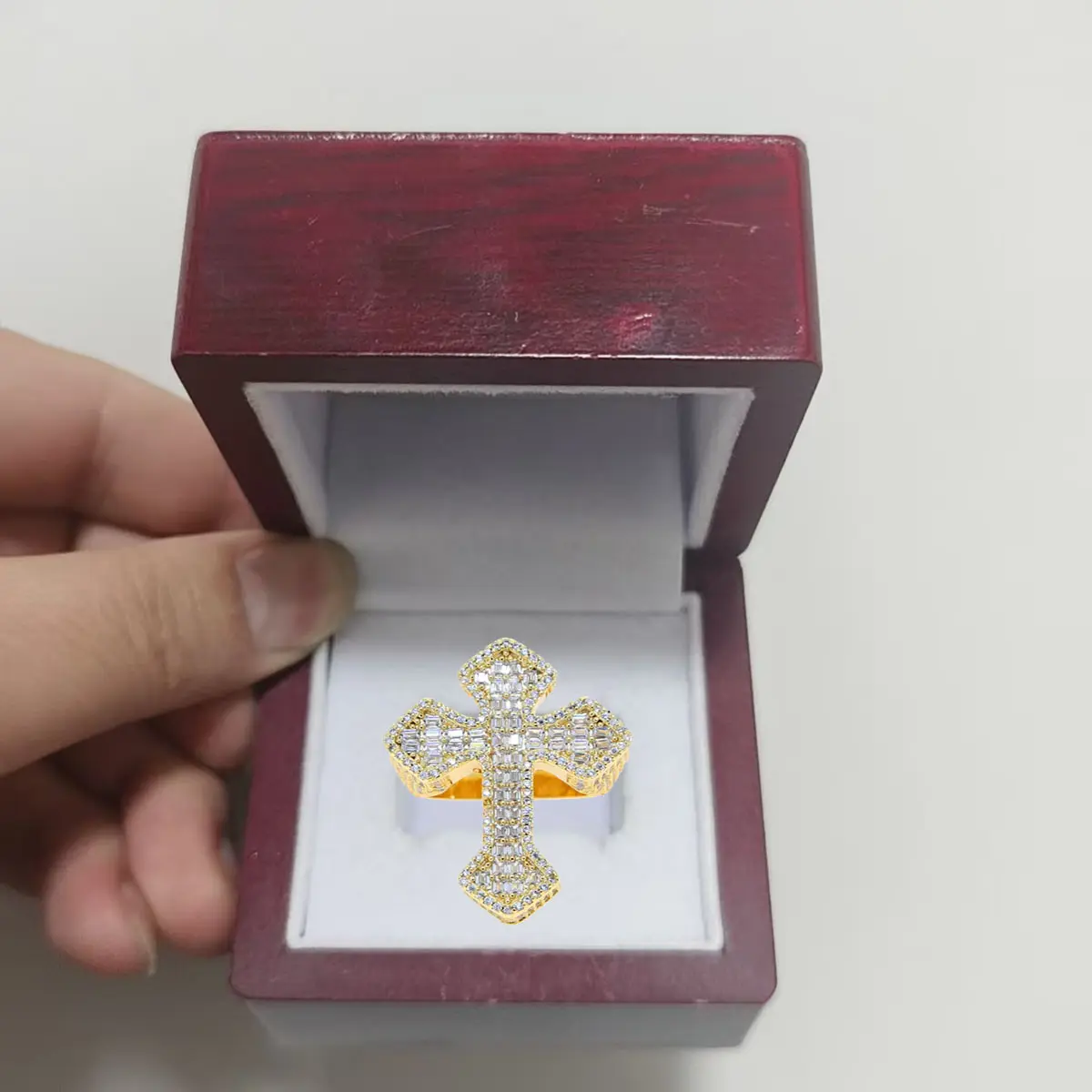 Cross-shaped full-embroidered diamond ring, gift box, jewelry ring, personalized ring