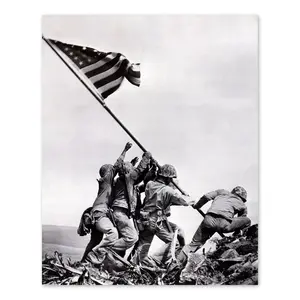 [UNFRAMED POSTER] 1945 United States Marine Corps Raising the Flag on Iwo Jima Photo Print - Vintage Photo of Flag Raising on Iwo Jima Poster