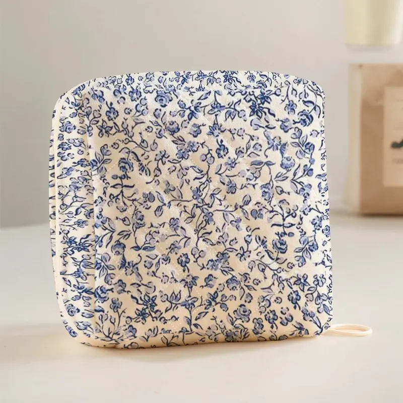 Small Floral Pattern Portable Sanitary Napkin Storage Bag, Lightweight Multifunctional Storage Solution Organizing Bag for Women, Travel Cosmetic Organizer Box, Zipper Pouches, Travel Organization Pouch, Organizer Bags