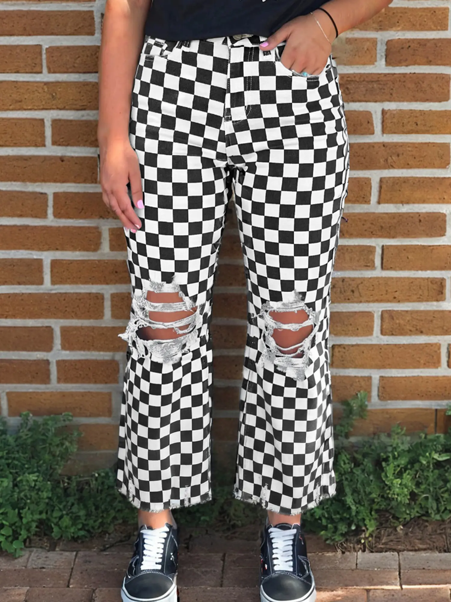 Checkerboard Print Distressed Holes Raw Edge Cropped Jeans,  The Distressed Holes Design and Raw Edge Give a Fashion-Forward Retro Look, Cotton.