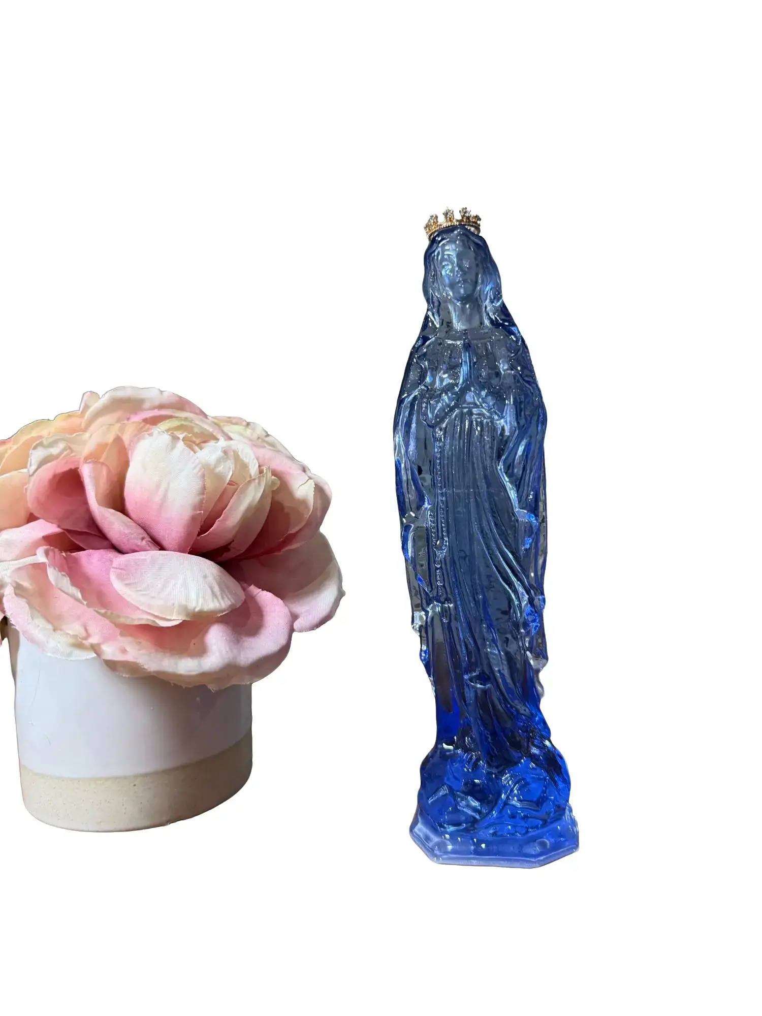 Handcrafted 10” Blessed Mary statue is a stunning addition to any home. Reimagined in a vibrant finish that can be personalized to reflect individual preferences. This sleek, contemporary twist on a timeless icon, blending spiritual with the modern