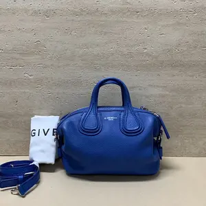 Pre-owned Givenchy Leather Shoulder Bags 7.8'' R2469 Shoulder Bag C1856974181 0325 T2 Ella