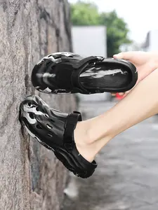 1 Pair of Unisex Camouflage Clog Sandals: Lightweight EVA Material, Breathable Hollow Design, Anti-Slip Wear-Resistant Thick Sole, Summer Outdoor Slippers