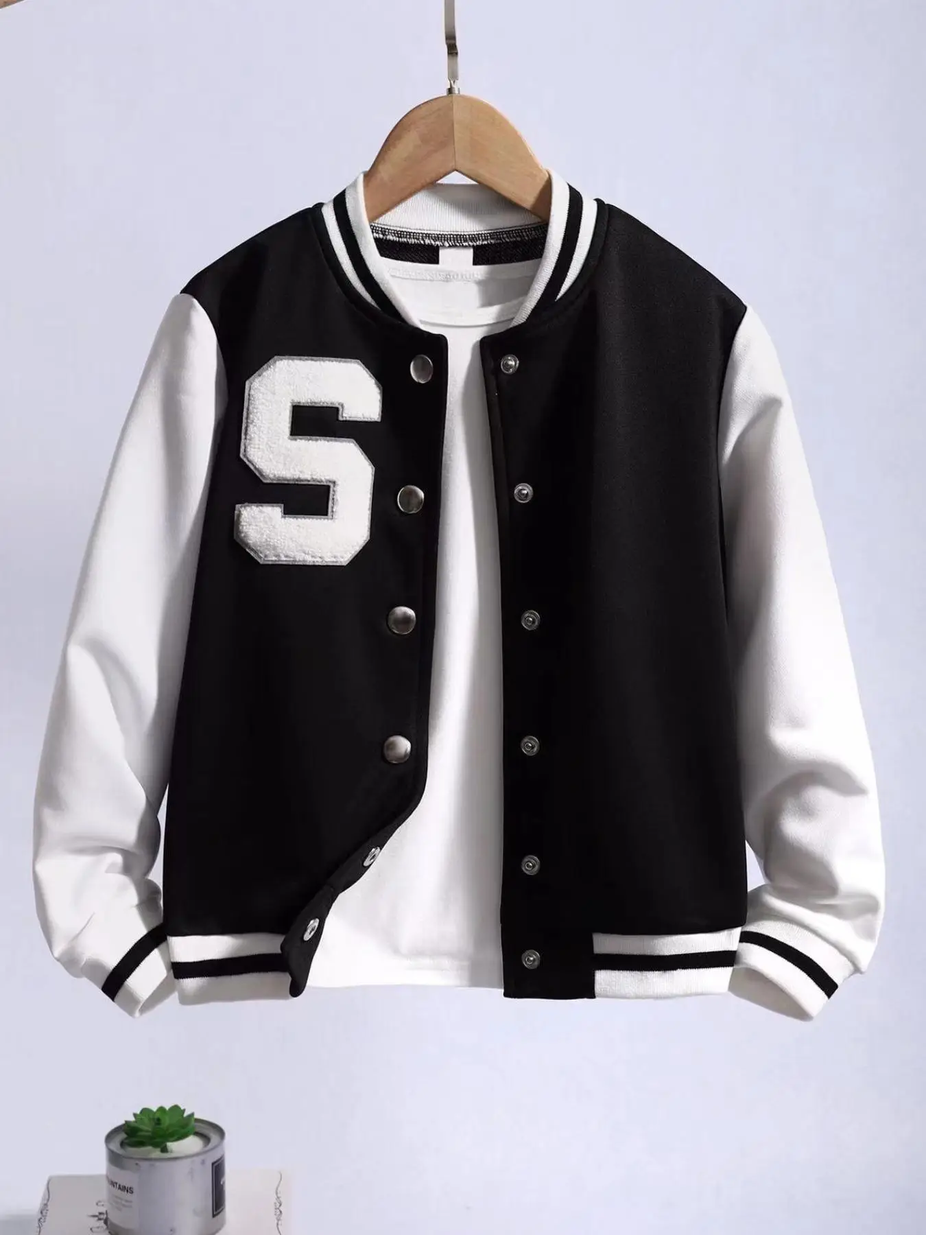 Girl's Colorblock Letter Patched Button Front Varsity Jacket, Casual Long Sleeve Baseball Collar Outerwear for Fall & Winter, Kids Clothes for Daily W