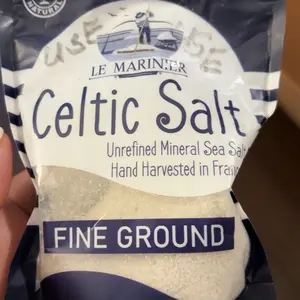 Le Marinier Celtic Salt Fine Ground 8.81oz, Mineral-Rich, Unrefined Sea Salt, 100% Natural, Hand Harvested,Electrolyte, Low Sodium
