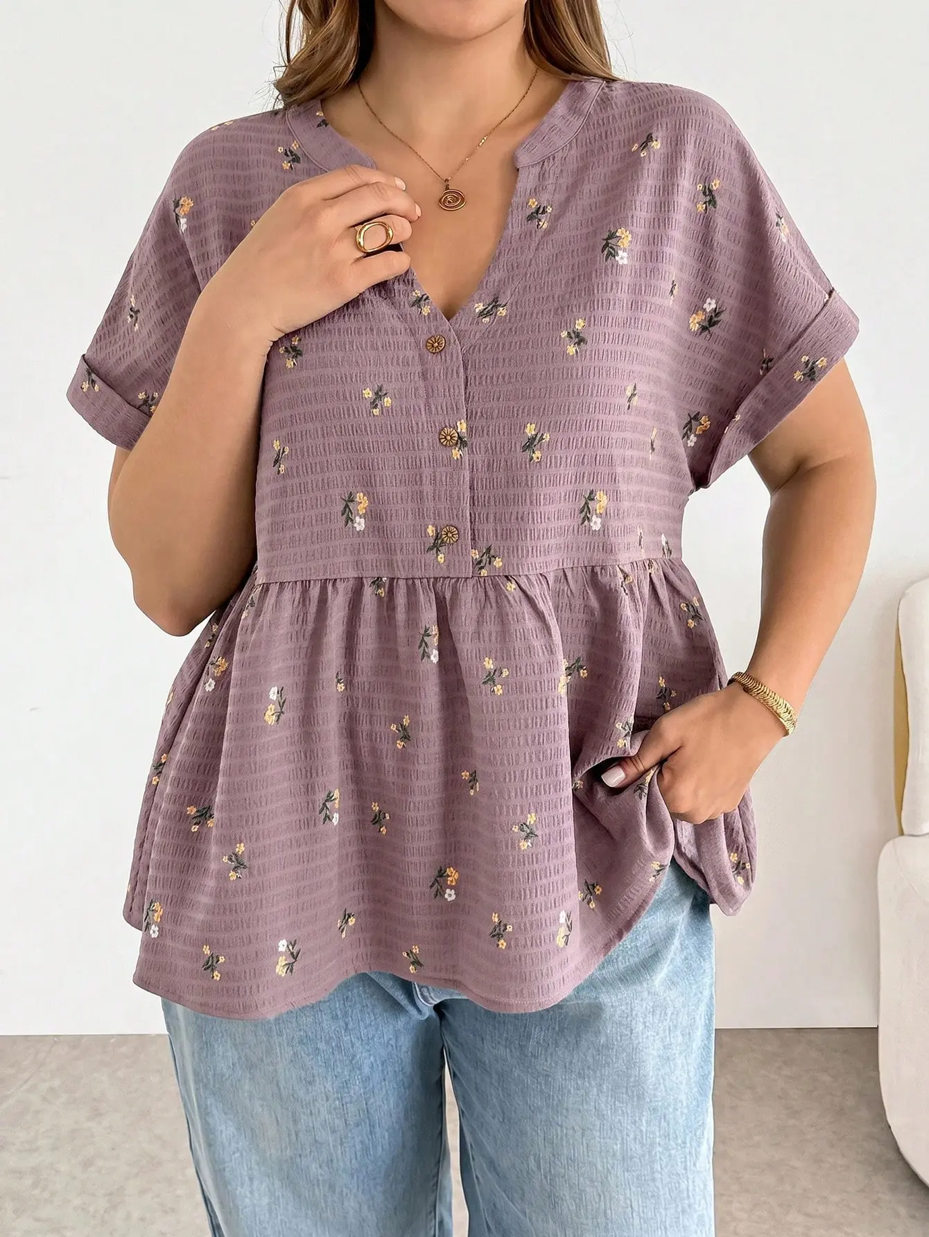LALUZ Boho Khaki Plus-Size Women's Floral V-Neck Short-Sleeved Loose Textured Casual Blouse Summer Vacation Wear