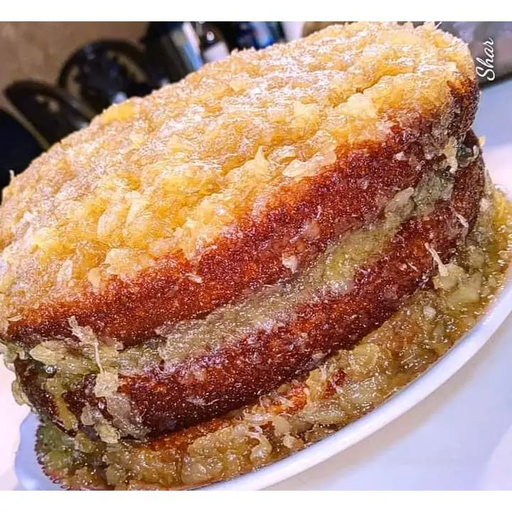 Brown Butter 🍍Pineapple Jelly Cake.