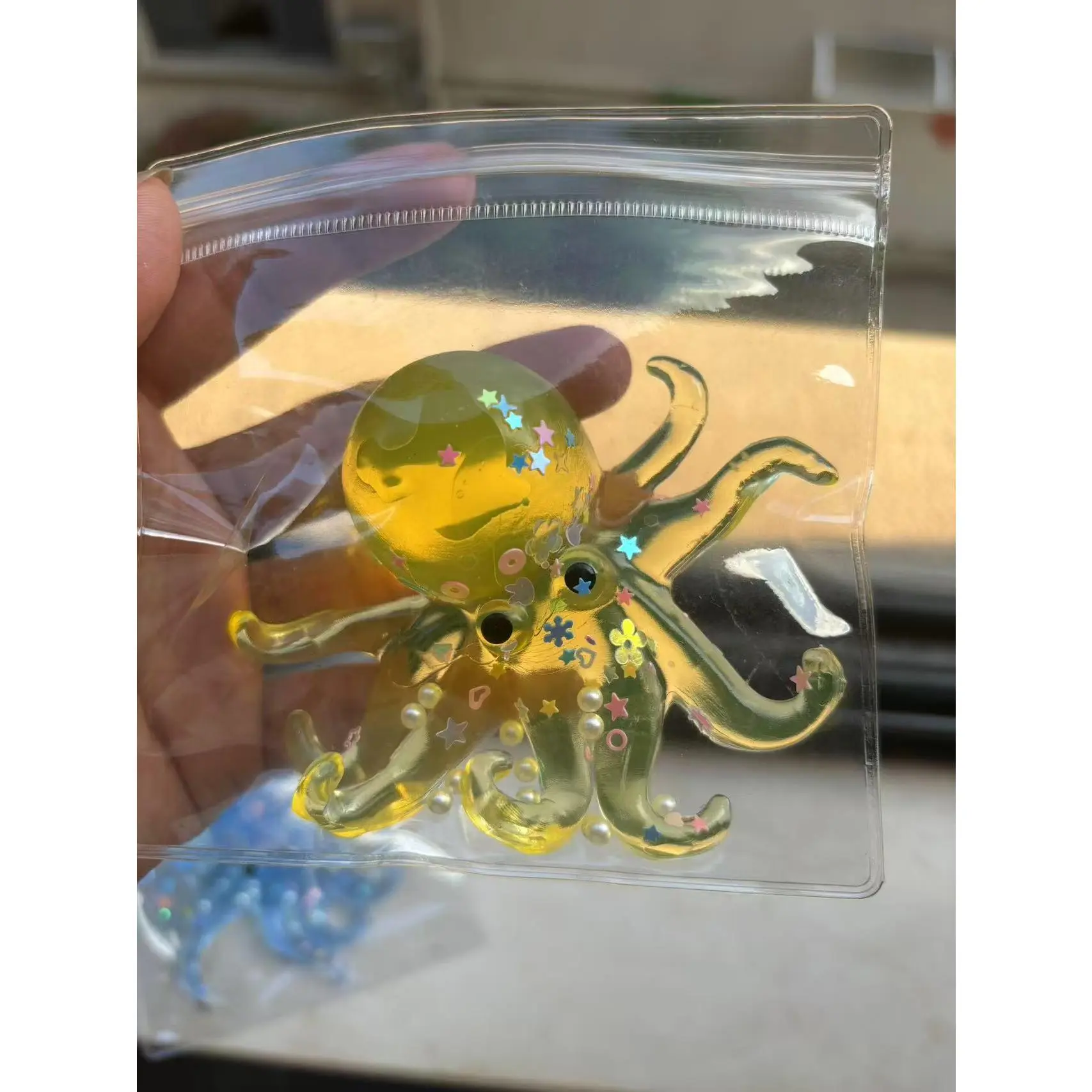 Octopus yellow