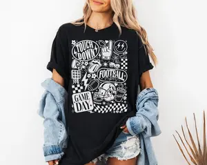 Game Day Football Graphic T-Shirt Vintage Oversized Tee for Women Men Retro Sports Shirt