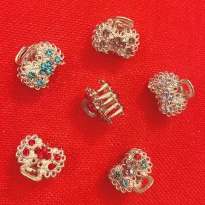 Hair clips