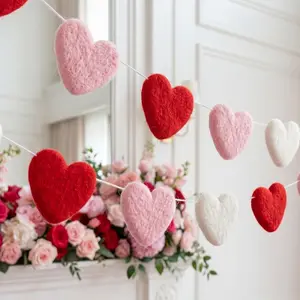 Valentine's Day Decoration Felt Heart Garland Banner 5.25 FT, Red, Pink and White Hanging Heart Decorations Rustic Farmhouse Hanging Decor for Wedding Anniversary Gothic Bridal Shower Party Fireplace Mantle Wall Door Room Bedroom Home Decor
