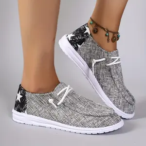 Women's Simple Versatile Low Top Casual Flat Sneakers shoes feet