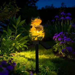 Outdoor frog-shaped resin lamp, featuring IP44 LED technology. This embedded lawn light is perfect for garden decoration, making it an excellent choice for pathways, lawns, and patios, as well as a gift option for Halloween and Christmas spring outdoorfun