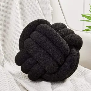 Knot Pillow Ball