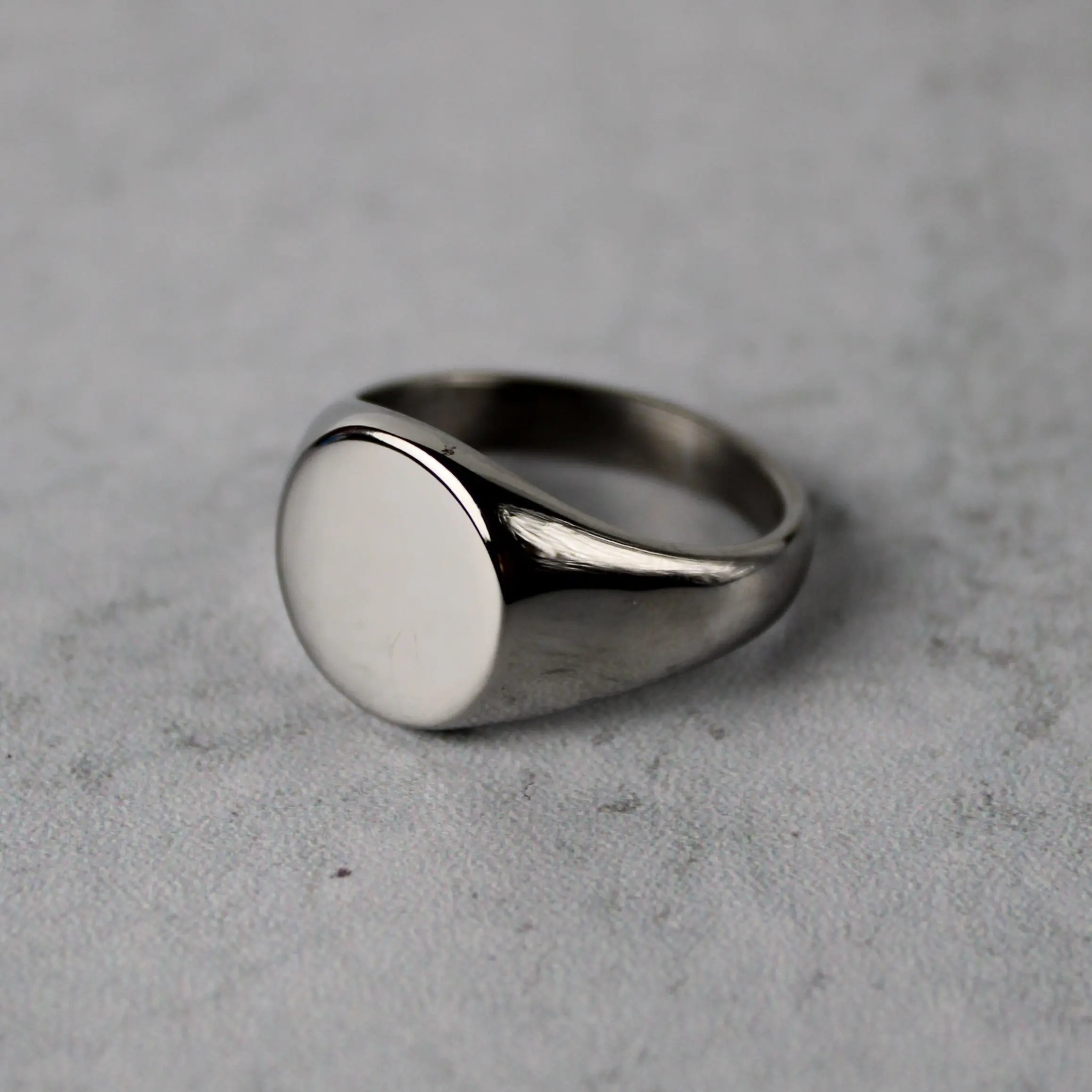 Silver Circle Signet Ring
