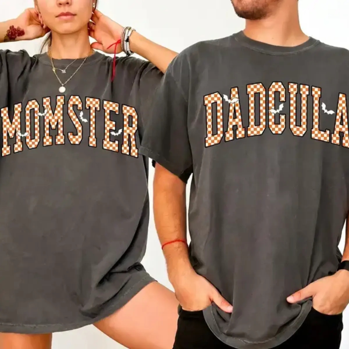 Comfort Colors Matching Momster Dadcula Couple Halloween T-Shirt - Matching Halloween Couple Shirts With Orange Checkerboard Lettering, Bat Details And Spooky Wordplay, His And Hers Costume Party Outfit, Halloween Gift For Mom Dad Couples