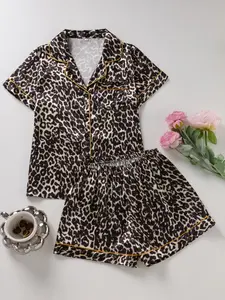 Elegant Women’s Leopard Print Satin Pajama Set, Luxurious Smooth Fabric, Short Sleeve Button Top and Shorts for All Seasons