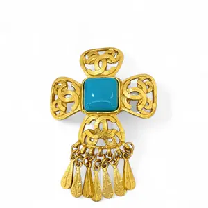 Pre-owned Chanel CC Brooch Gold Plated Gripoix Blue (061sc)