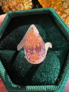 Elegant Women's Fashion Ring with Water Drop Zirconia, Teardrop Bridal Rings, Perfect for Valentine's Day, Weddings, Parties, Birthdays & Anniversaries