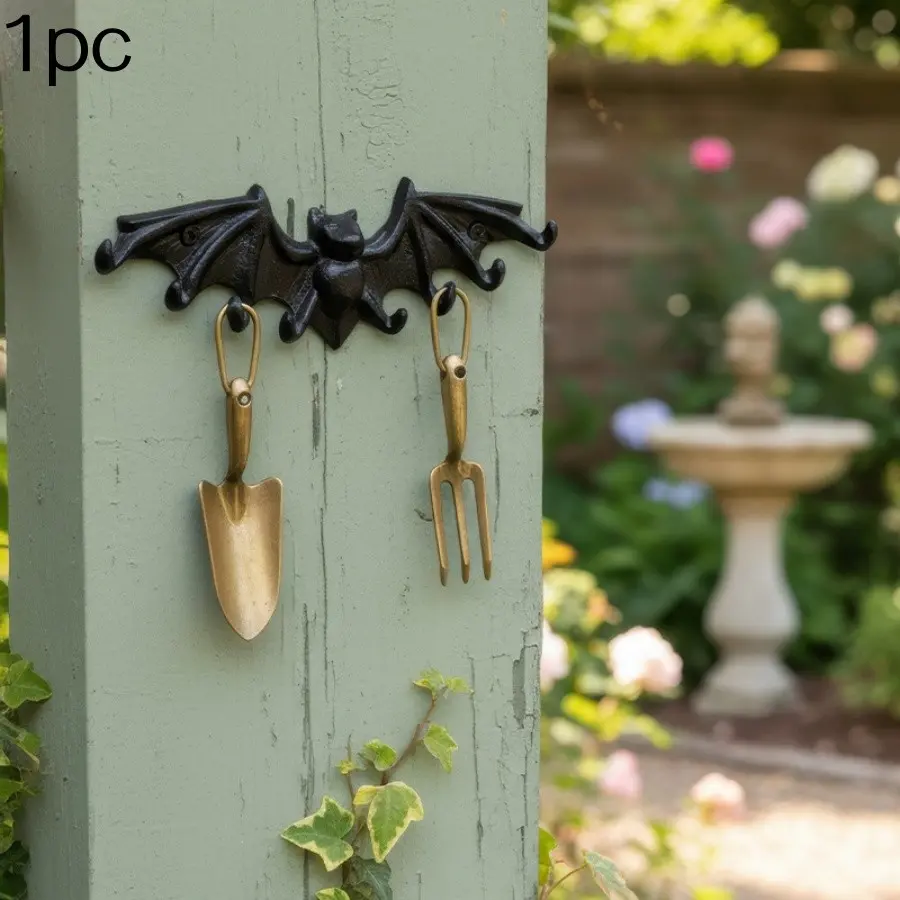 Vintage Cast Iron Bat Hook Wall Mount, Wall Hooks, Home Entryway Coat Key Holder, Entrance Hall Decor, Sample Room Decoration, 1 Piece