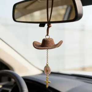 Vintage Cross Car Rearview Mirror Decoration, Denim Hat Car Hanging Ornament, Retro Style Car Interior Pendant, Car Accessory, Car Trinkets, Car Decorations Interior, 1 Piece
