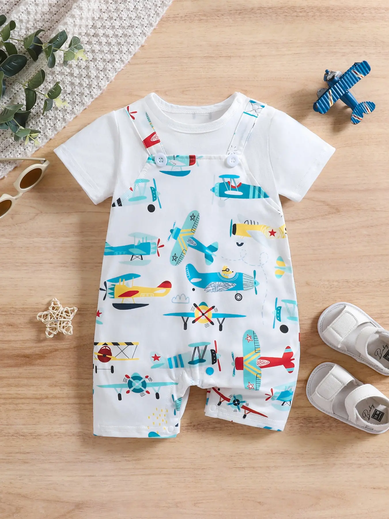 2026 New Two-Piece Jumpsuit for Boys & Girls, Baby Clothing, Baby Cartoon Multicolor Helicopter, Infant Outdoor Climbing Suit