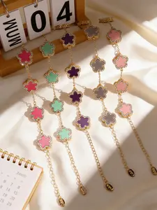 Five piece elegant and luxurious double-sided diamond studded five petal flower bracelet set suitable for daily commuting, holidays, and parties